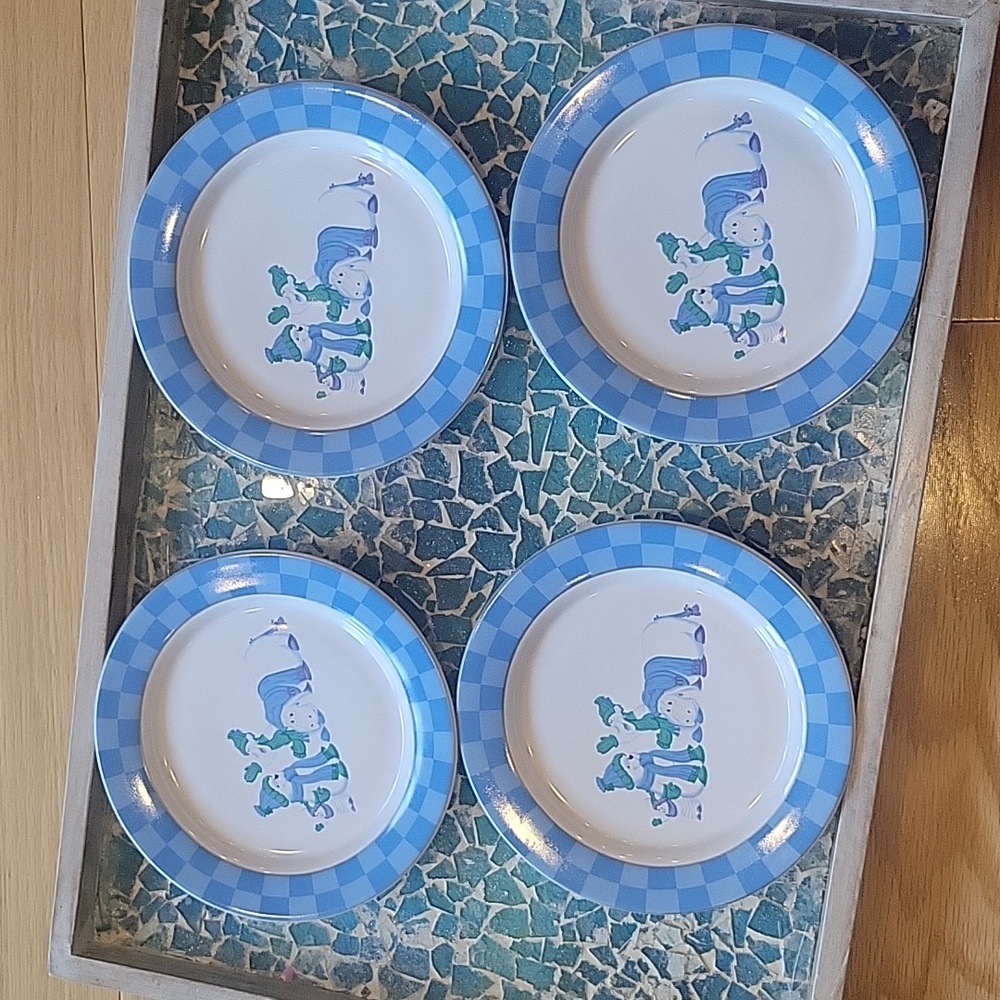Walt Disney World Winnie-the-Pooh And Friends set of 4 plates